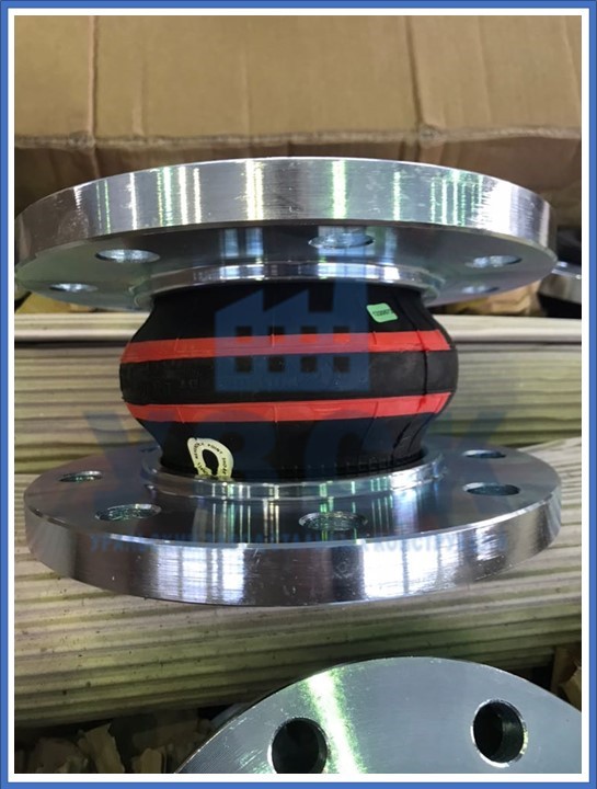 компенсатор резиновый фланцевый в Бердске